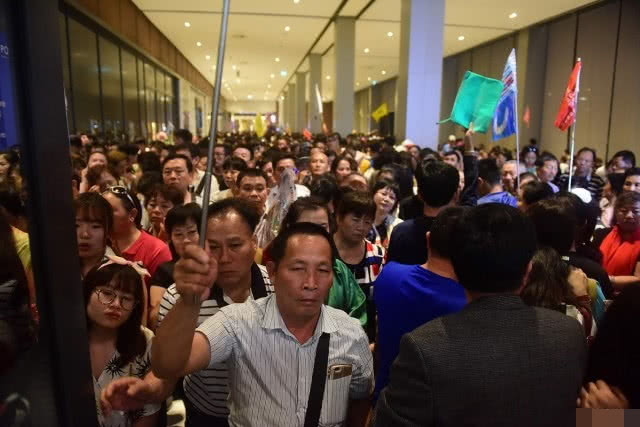 你房里有人 推荐视频