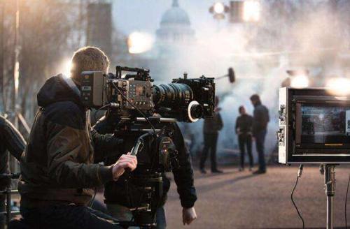 回到自己队伍来 视频主图