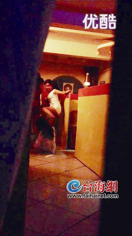 侏儒与财神 推荐视频