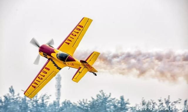 侏儒与财神 视频主图