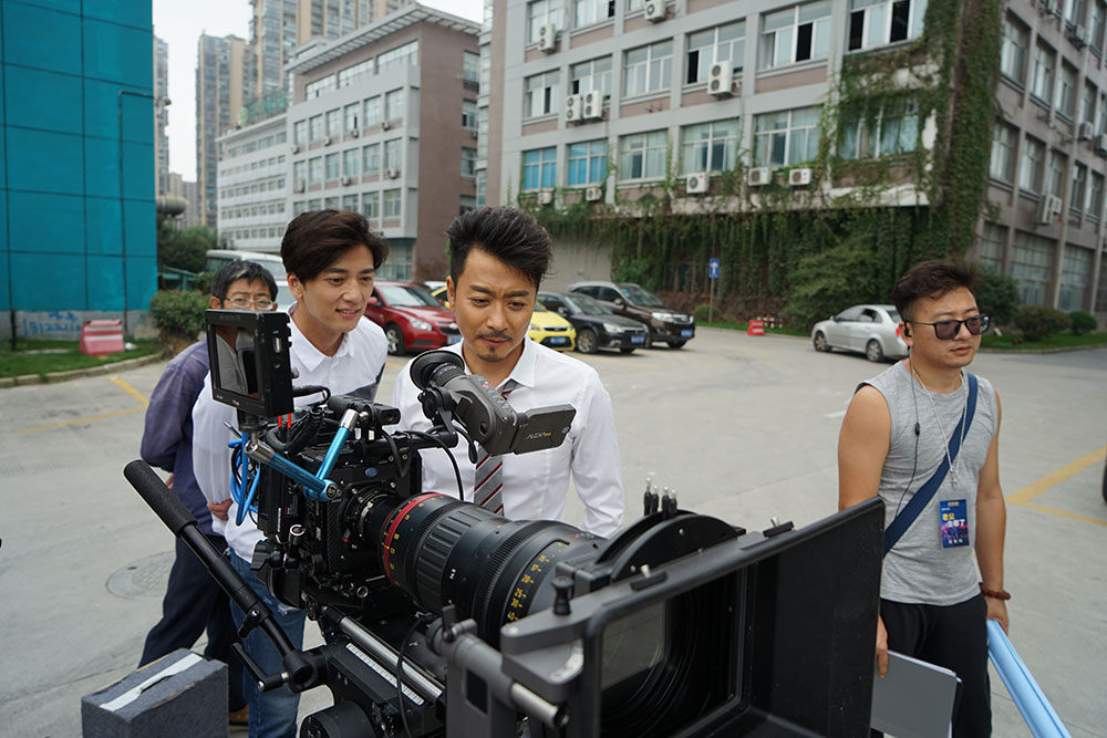 冰临险境 推荐视频