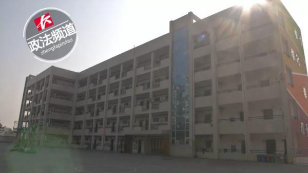 变形金刚：超能勇士崛起 推荐视频