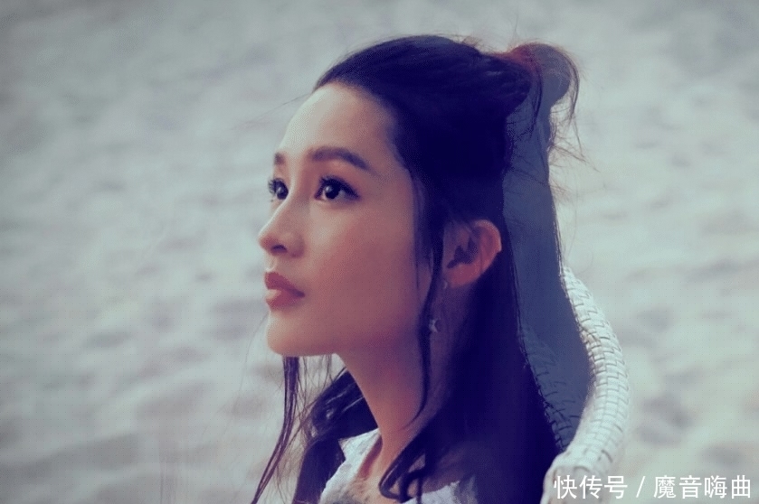 伦敦上空的鹰 推荐视频