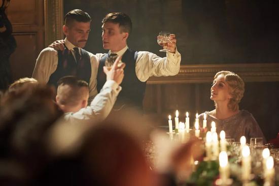 何日君再来 推荐视频