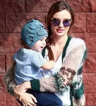 双生爱相杀 推荐视频