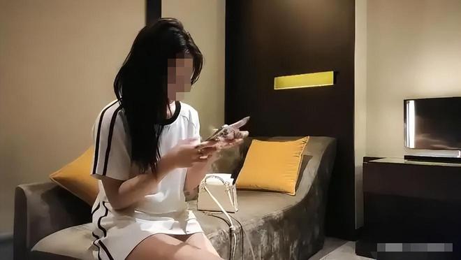 吸血少女大战再生萝莉