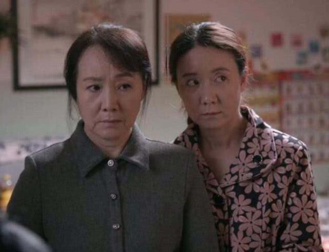 乌鸦为什么是黑的