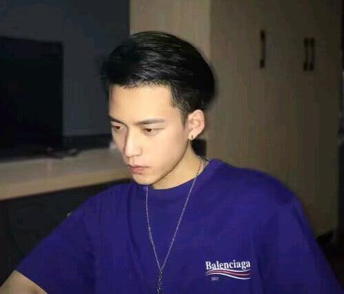 垂死一眼 视频主图